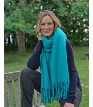 Fluffy Recycled Polyester Blanket Scarf
