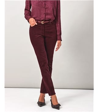 Röhrenjeans aus Samt