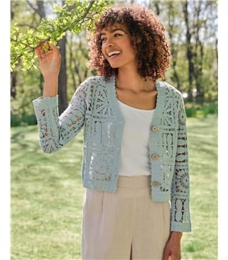 Cardigan à col V en crochet
