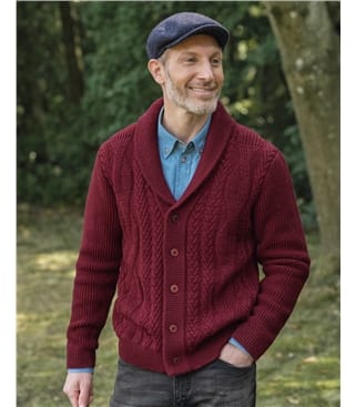 Strickjacke mit Zopfmuster und Schalkragen 