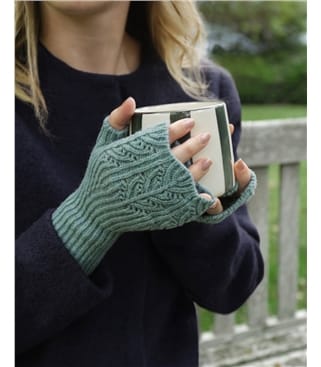 Pointelle Wristwarmers