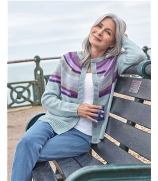 Strickjacke mit strukturierter Passe