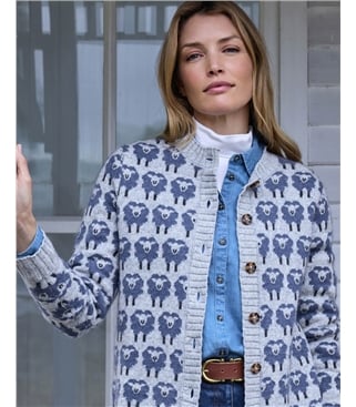 Strickjacke mit Schafmotiven