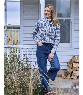 Strickjacke mit Schafmotiven