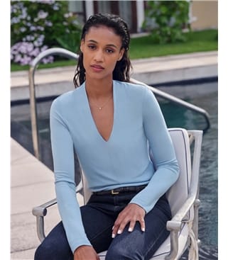 Double Fronted Soft V Top