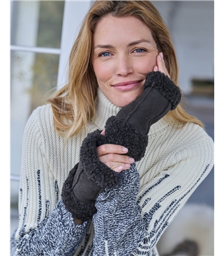 Fingerless Patch Mitten