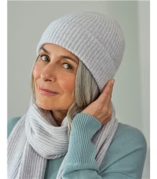 Ribbed Cashmere Hat