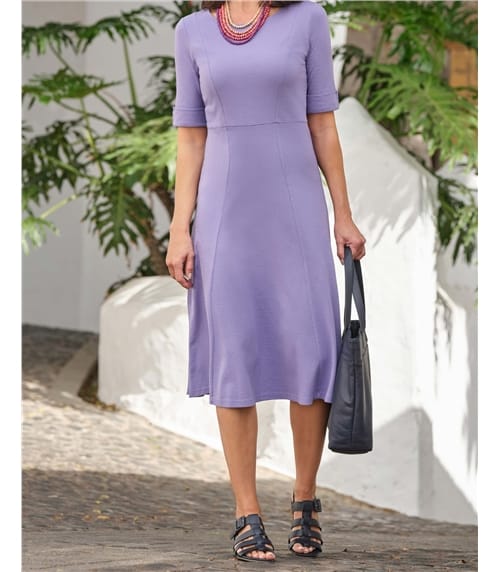 Kleid mit Umschlagmanchette und Schlag
