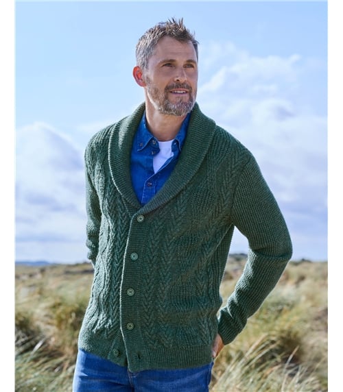 Strickjacke mit Zopfmuster und Schalkragen 