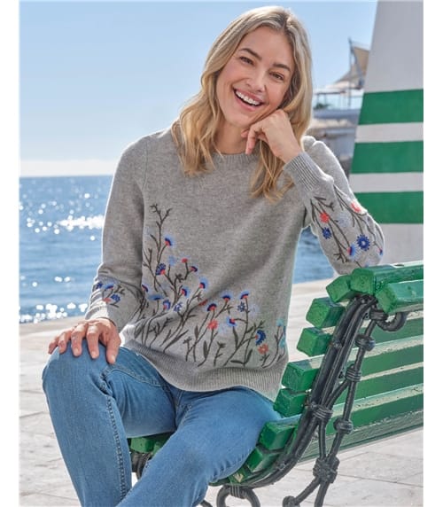 Pull brodé floral