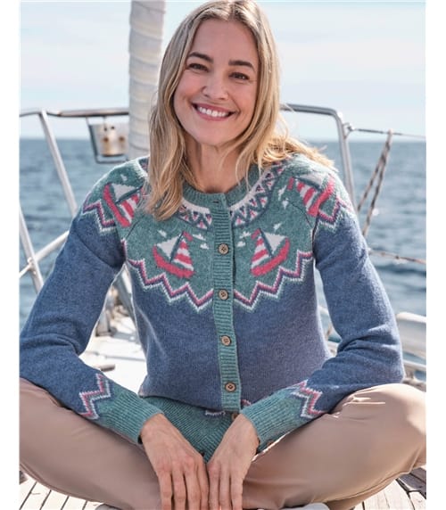 Cardigan en forme de bateau