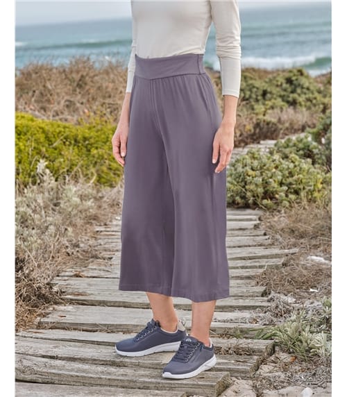 Stretch High Rise Cropped Pant