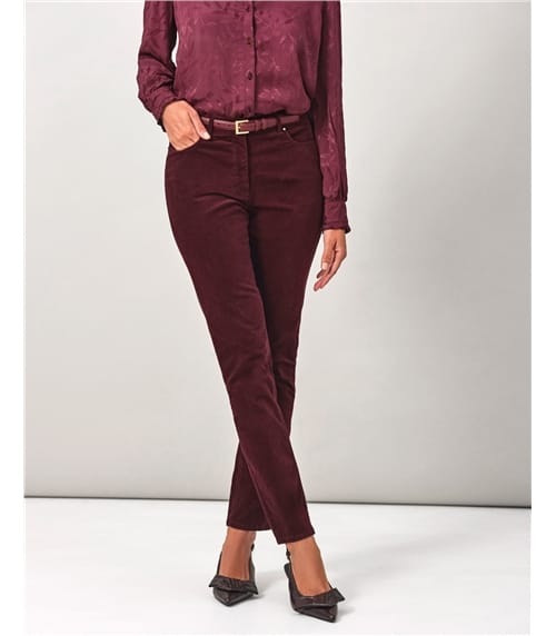 Röhrenjeans aus Samt