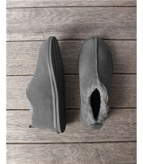 Herren-Boots aus Veloursleder und Lammfell