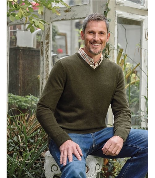 Cashmere & Merino Classic V Neck Knitted Jumper