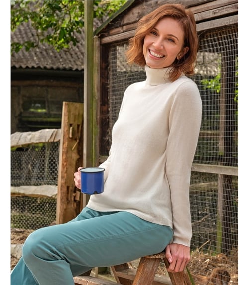 Cashmere and Merino Fitted Turtle Neck Knitted Sweater