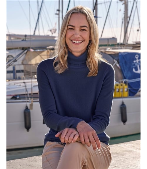 Cashmere and Merino Fitted Turtle Neck Knitted Sweater