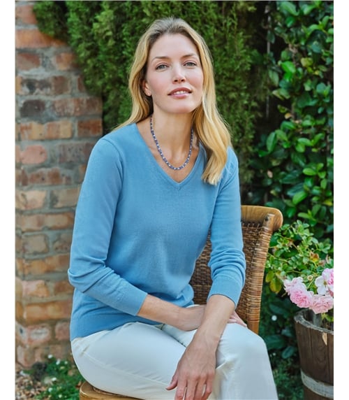 Pullover mit V-Ausschnitt aus Baumwolle und Kaschmir