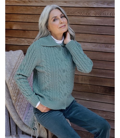 Cable Button Collar Cardigan