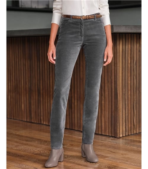 Röhrenjeans aus Samt