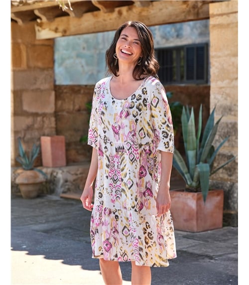 Gestuftes Kleid aus Leinen