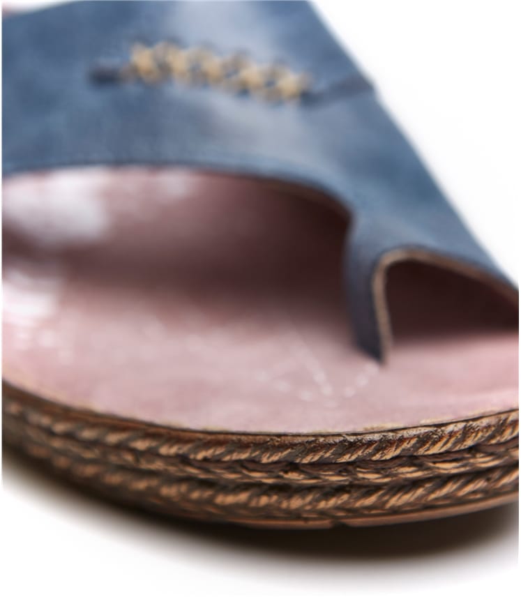 moshulu seville sandals