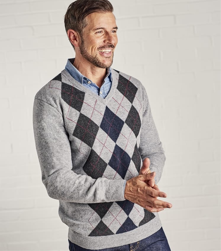 Flannel/Burgundy/Nvy | Mens Lambswool V Neck Argyle Jumper | WoolOvers UK