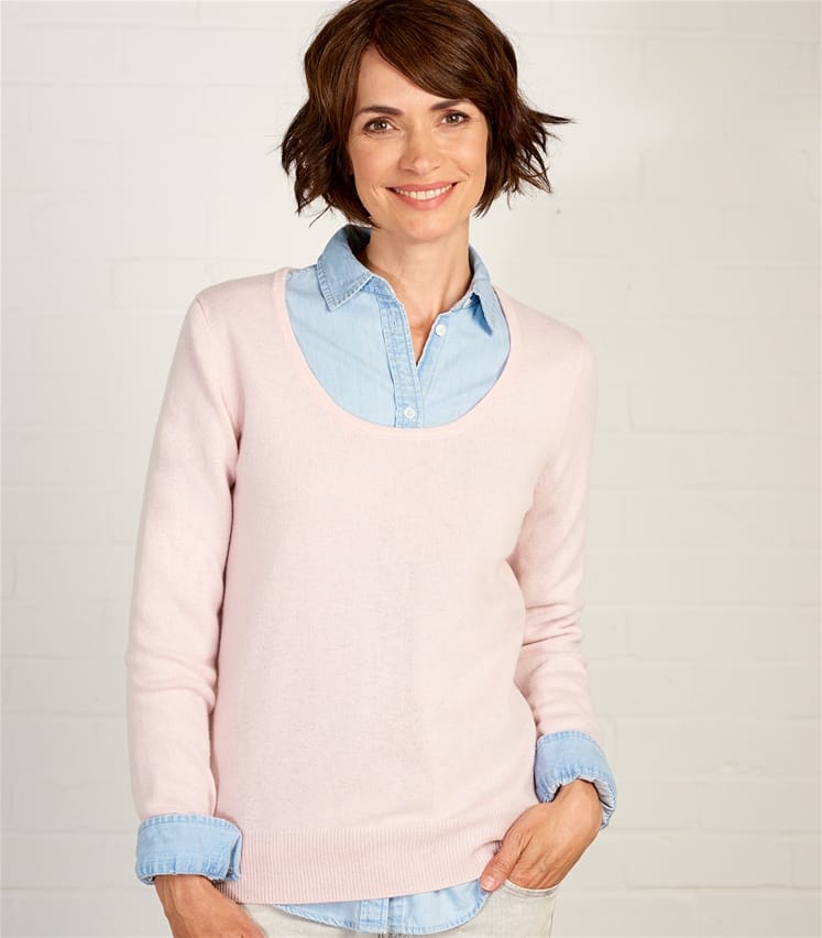 Pale Pink | Womens Cashmere & Merino Scoop Neck Jumper | WoolOvers AU