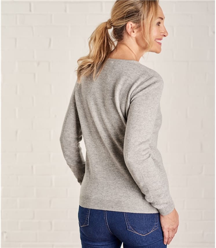 Flannel Grey Womens Cashmere And Merino V Neck Knitted Sweater