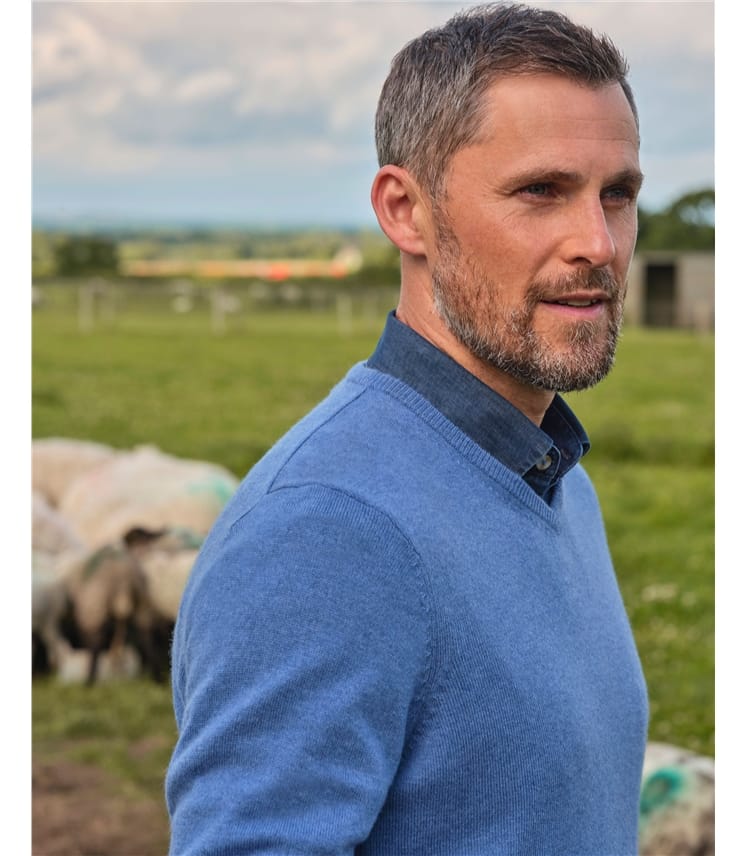 Cashmere & Merino Classic V Neck Knitted Jumper