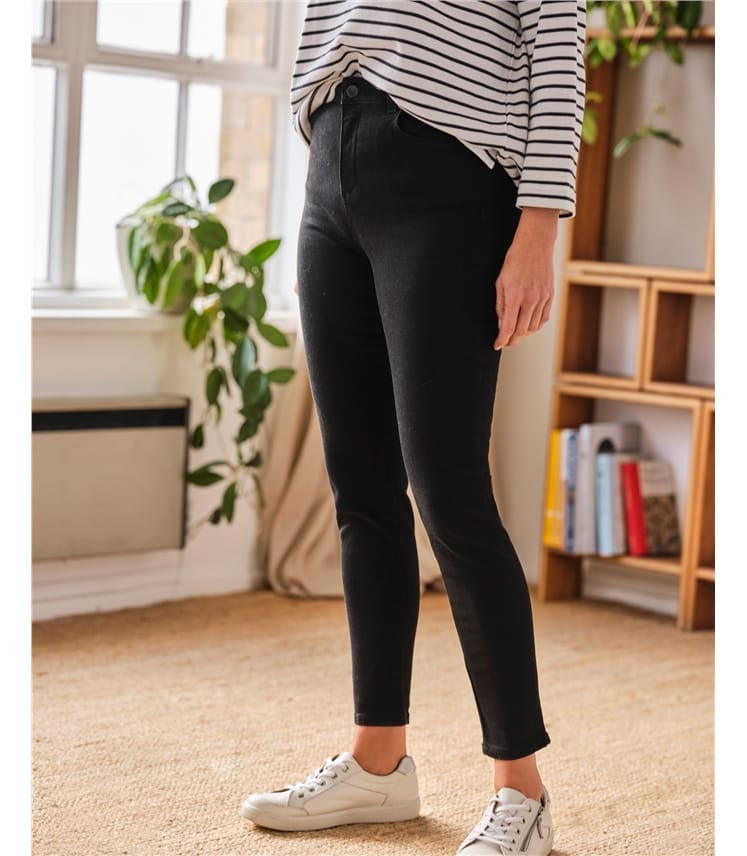 Women's Sustainable Curvy Fit Skinny Jeans