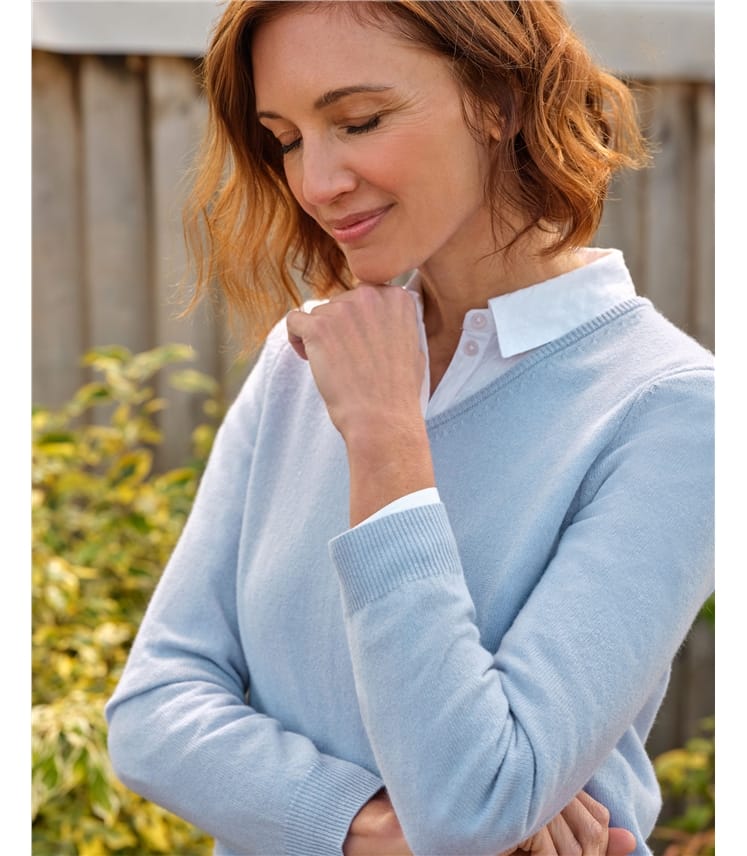 Cashmere & Merino V Neck Knitted Jumper