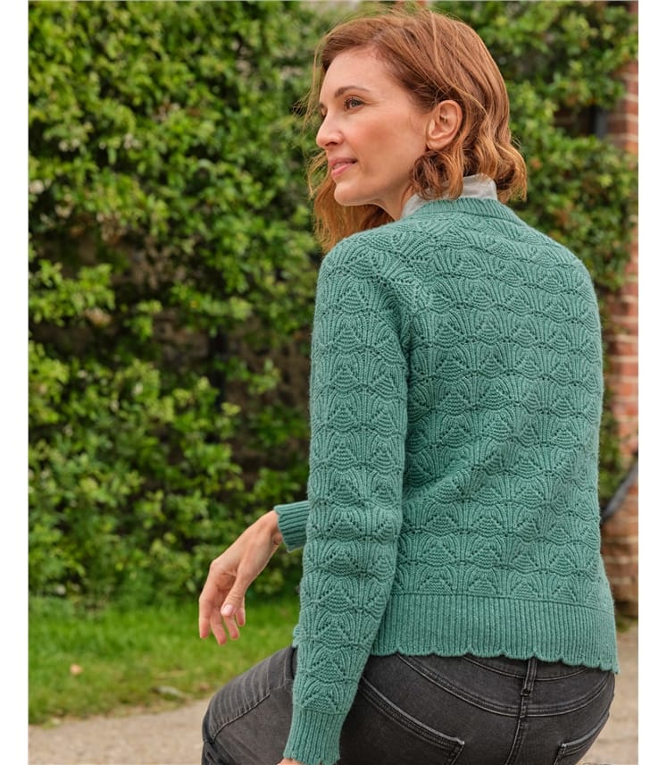 Rundhalsstrickjacke mit Lochmuster