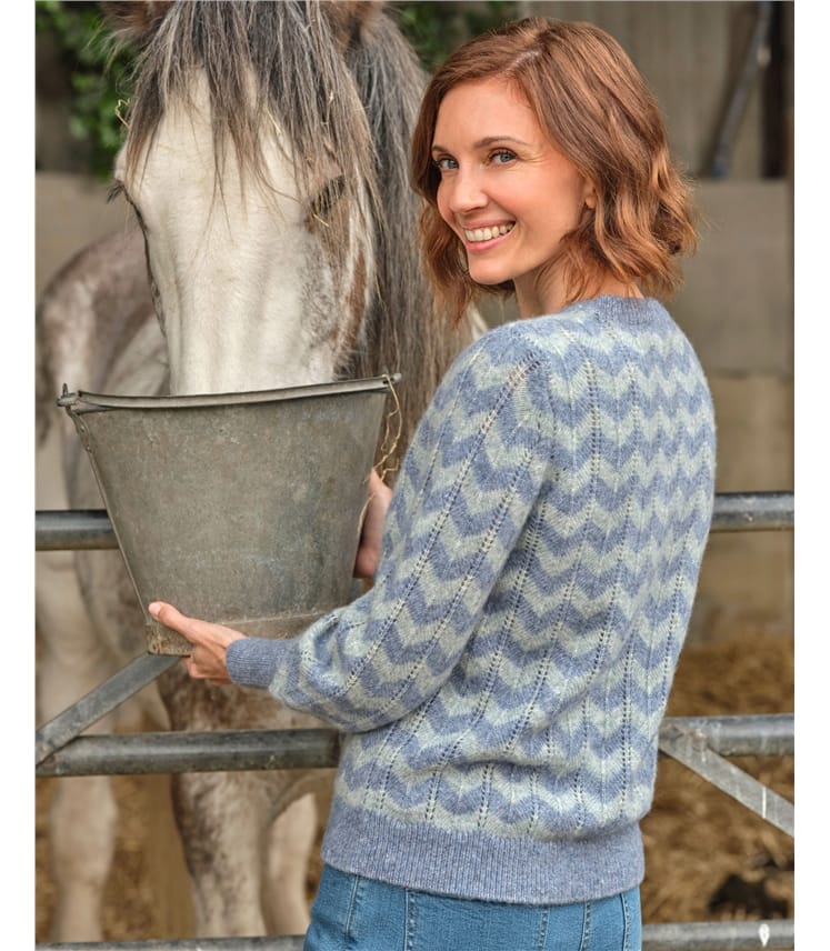 Pull à rayures monochrome super doux