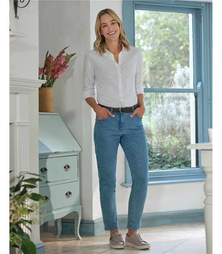 Stretch Easy Tapered Leg Jeans