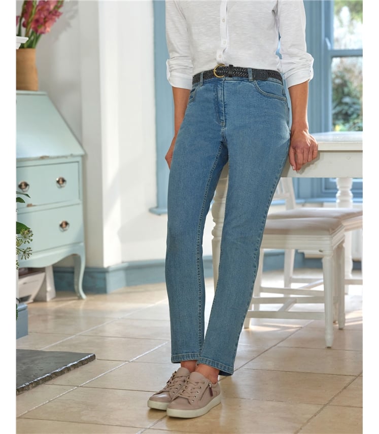 Stretch Easy Tapered Leg Jeans