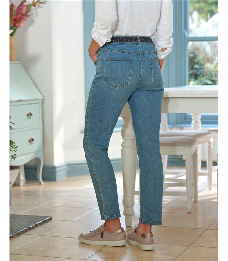 Stretch Easy Tapered Leg Jeans