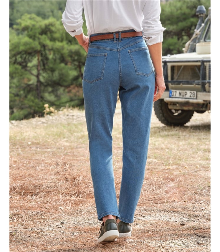 Stretch Easy Tapered Leg Jeans