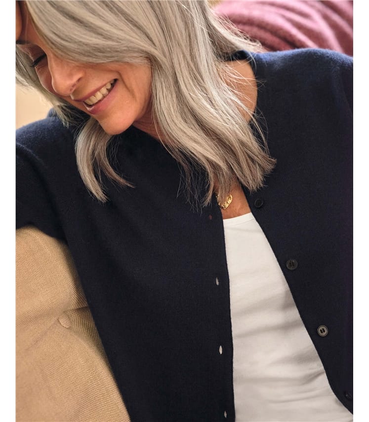 Luxurious Pure Cashmere Cropped Cardigan