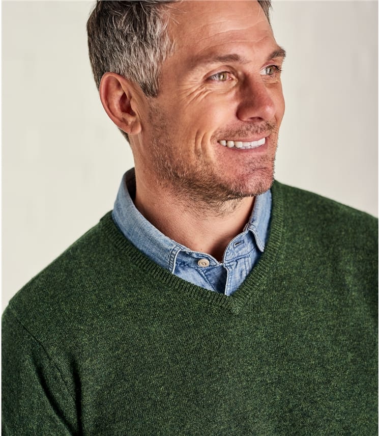 Cactus Green | Mens Cashmere & Merino V Neck Knitted Sweater | WoolOvers UK