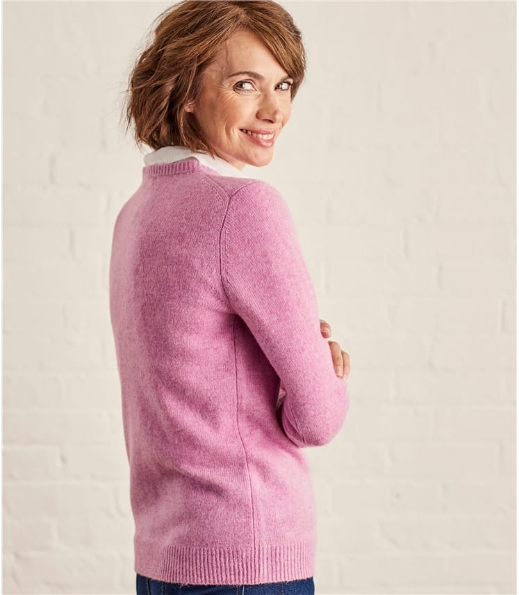 Pale Rose | Womens Lambswool V Neck Jumper | WoolOvers UK