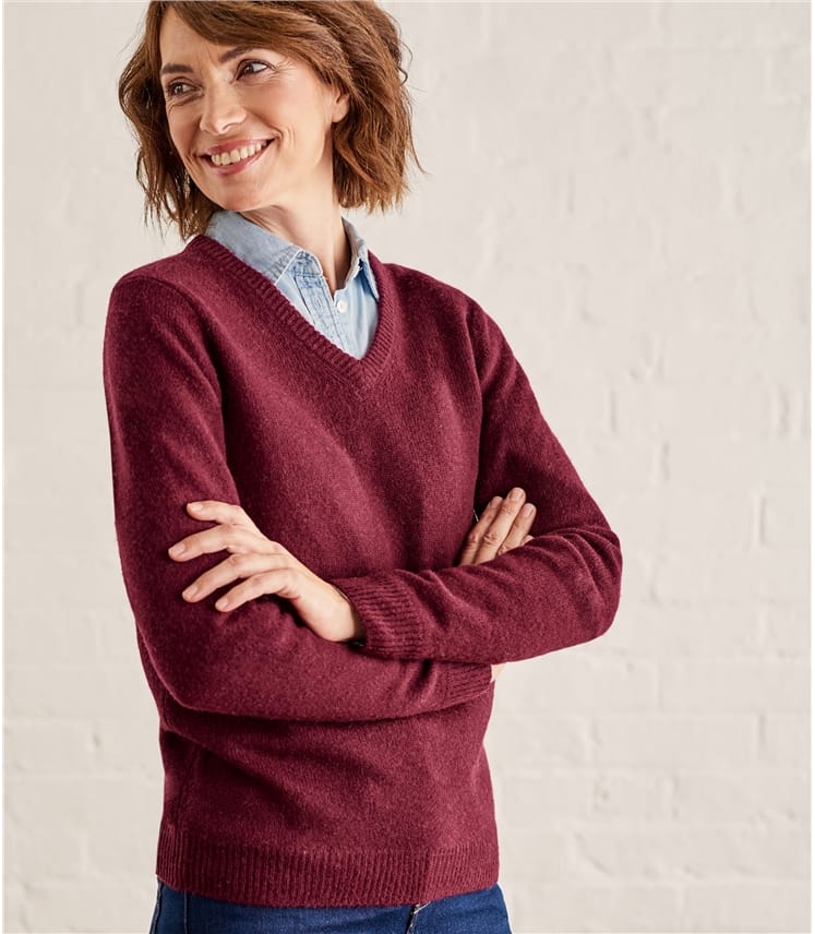 Plum | Womens Lambswool V Neck Jumper | WoolOvers AU