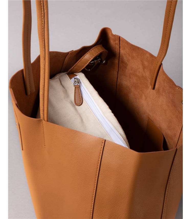 Tarn Leather Bucket Bag