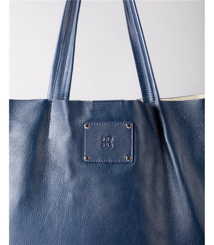 Tarn Leather Bucket Bag