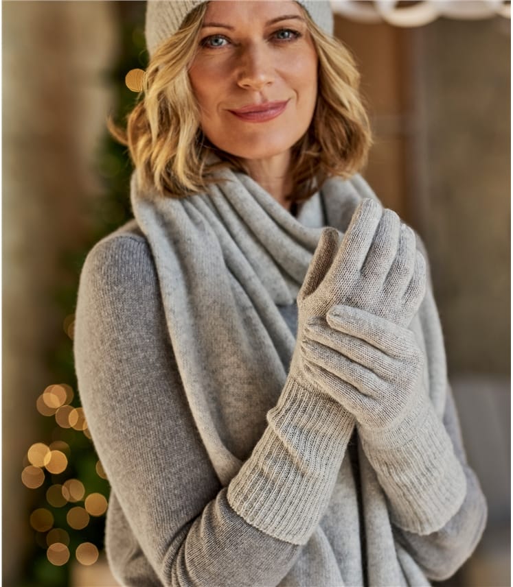 Scarf Ã©charpe Gucci Beige écharpe Gucci Ã©charpe Gucci Femme