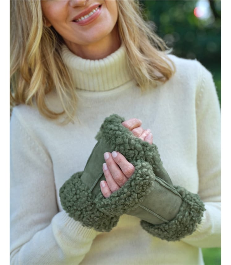 Fingerless Patch Mitten