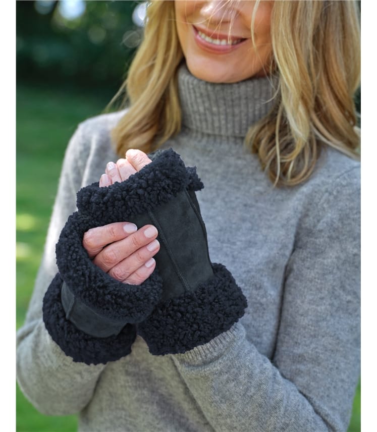 Fingerless Patch Mitten