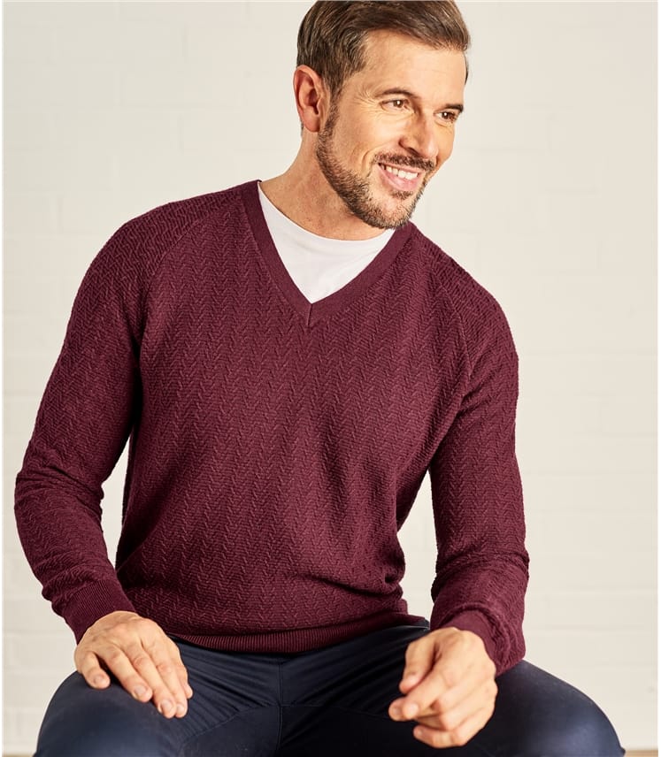 Plum | Mens Textured Stitch V Neck Sweater | WoolOvers US