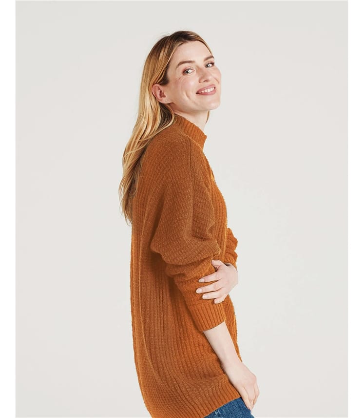 Cliantha - Flauschiger Pullover mit Fledermausärmeln 