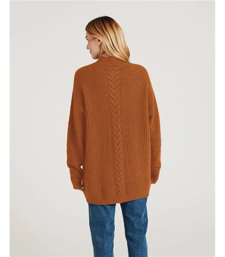 Cliantha - Flauschiger Pullover mit Fledermausärmeln 